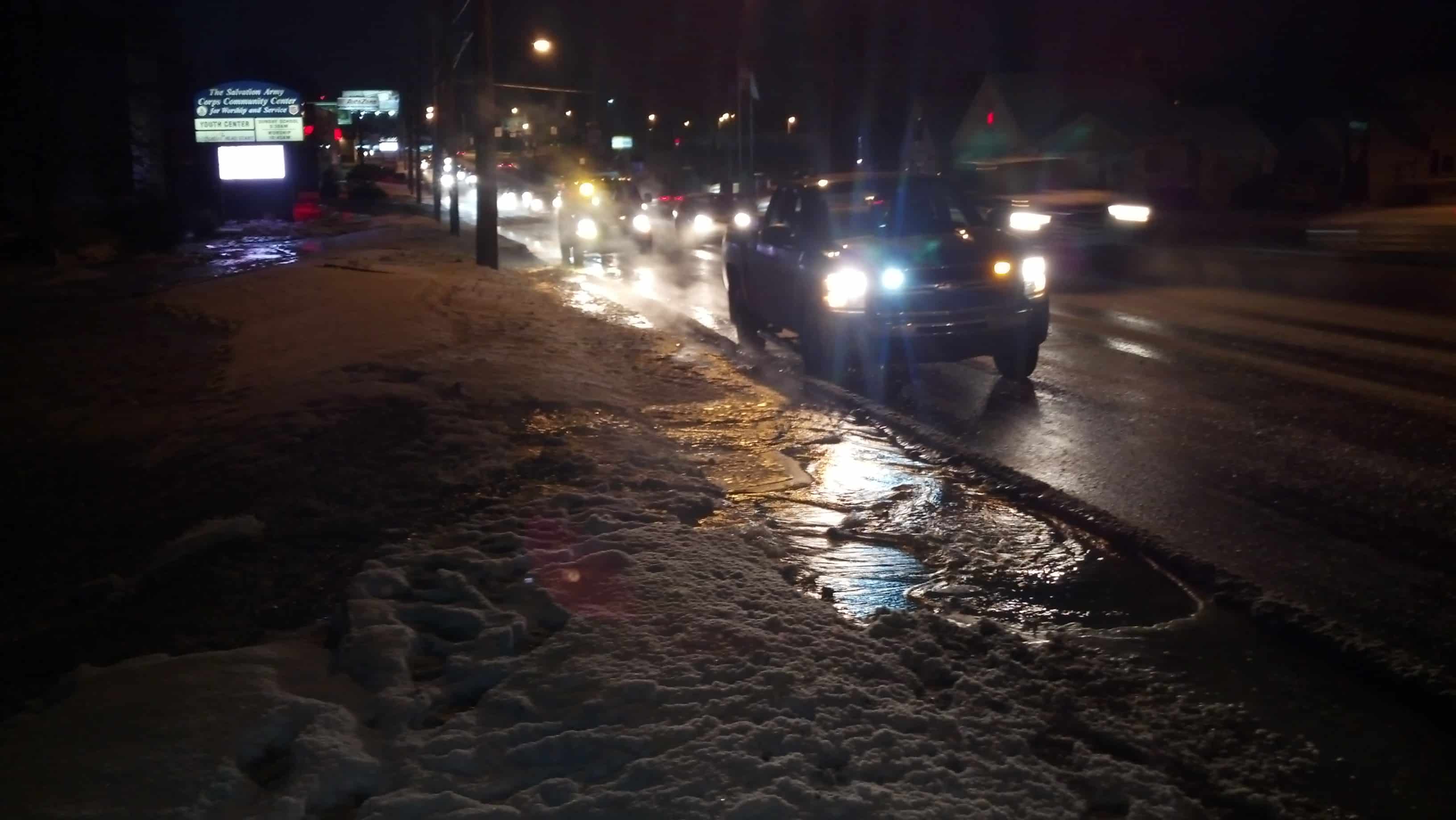 UPDATE Southbound lane restrictions on N. Clinton, water main break