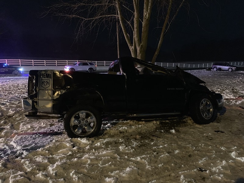 Two injured in early Friday morning Dekalb County crash - WOWO News ...